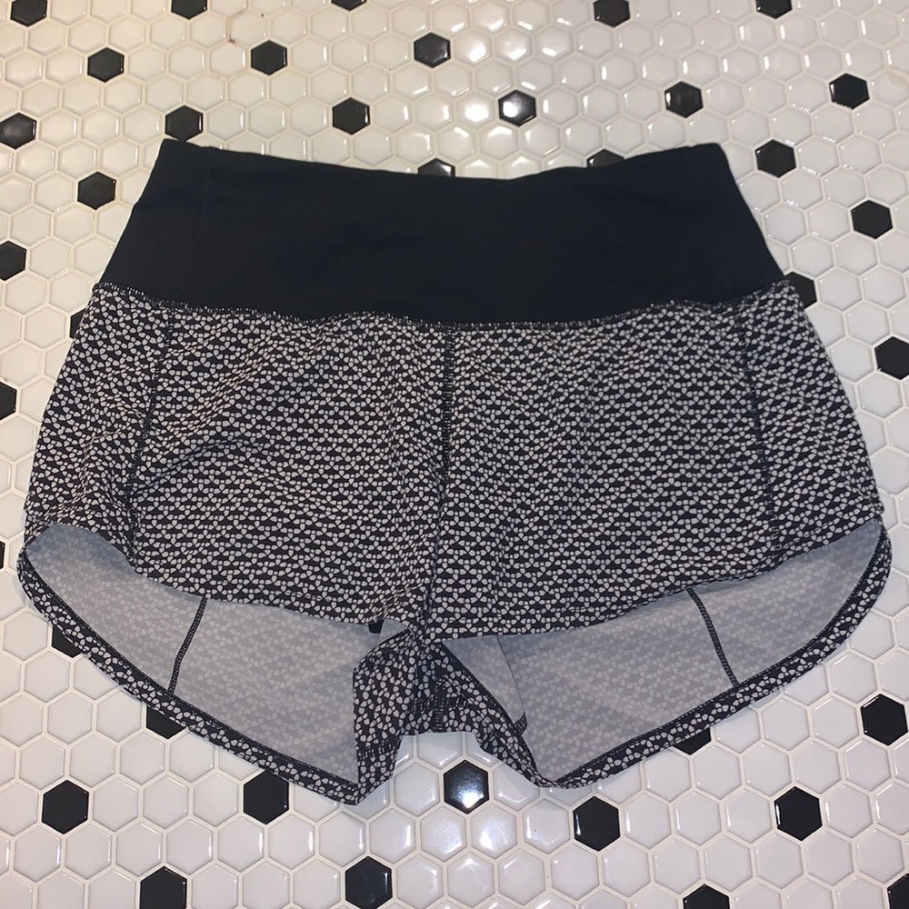 lululemon size 4 speed up shorts